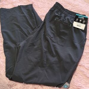 NWT. Scrubstar Women's Charcoal Joggers/Yoga Scrubs
